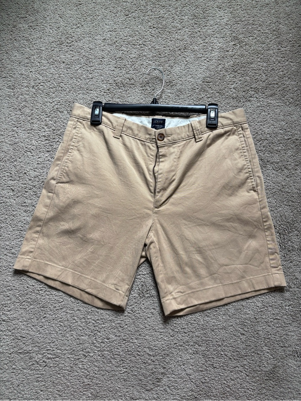 J. Crew Men's Flat Front Chino Shorts in Khaki Beige